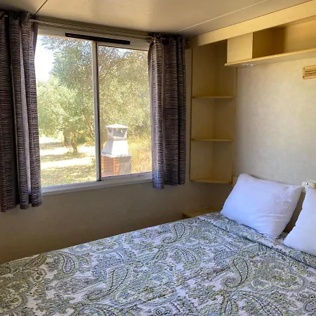 Farm stay Chiclana Mobile House - Piscina , Wi-fi, Relax