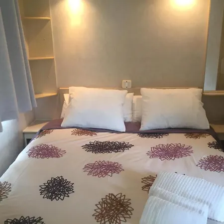 Farm stay Chiclana Mobile House - Piscina , Wi-fi, Relax *
